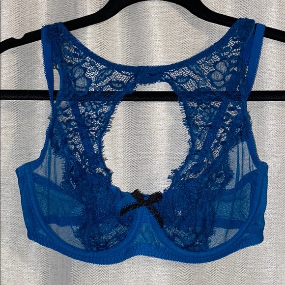 Agent Provocateur - Stunning high neck lace bra! - Picture 4 of 6